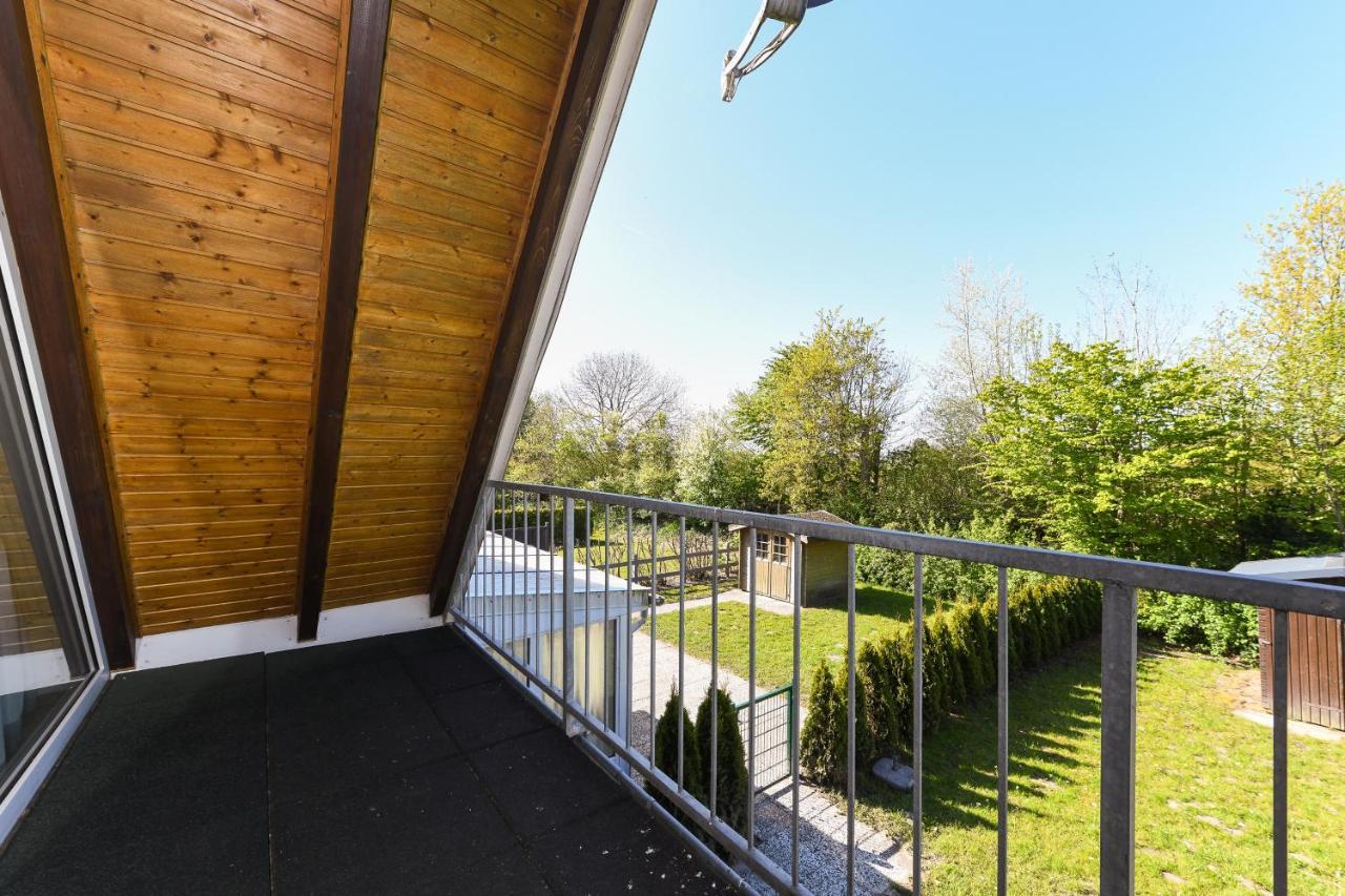 Hus Achtern Diek Bensersiel Exterior photo